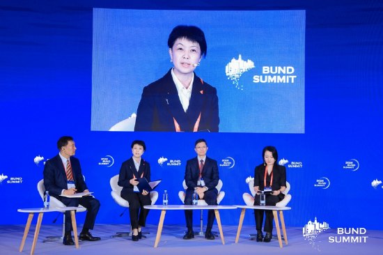 上海如何依托制度型开放,融入全球金融市场并增强国际竞争力郑锋从四个方面分享观点